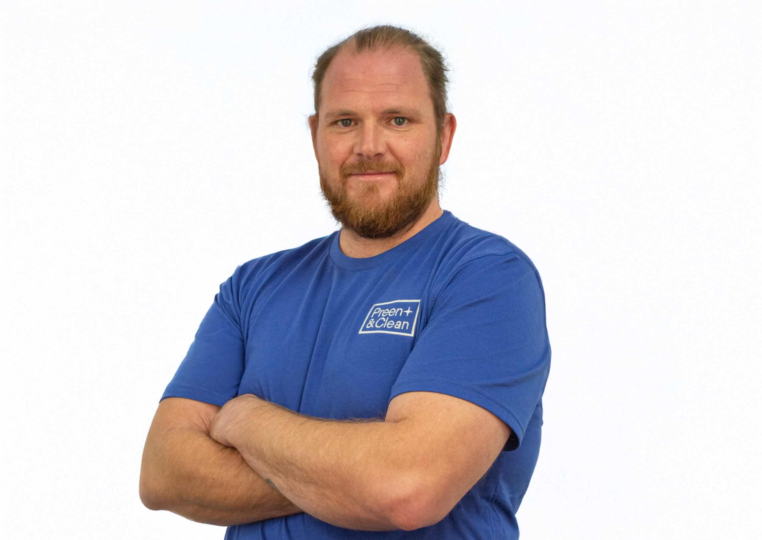 Headshot of Ian Hollinshead