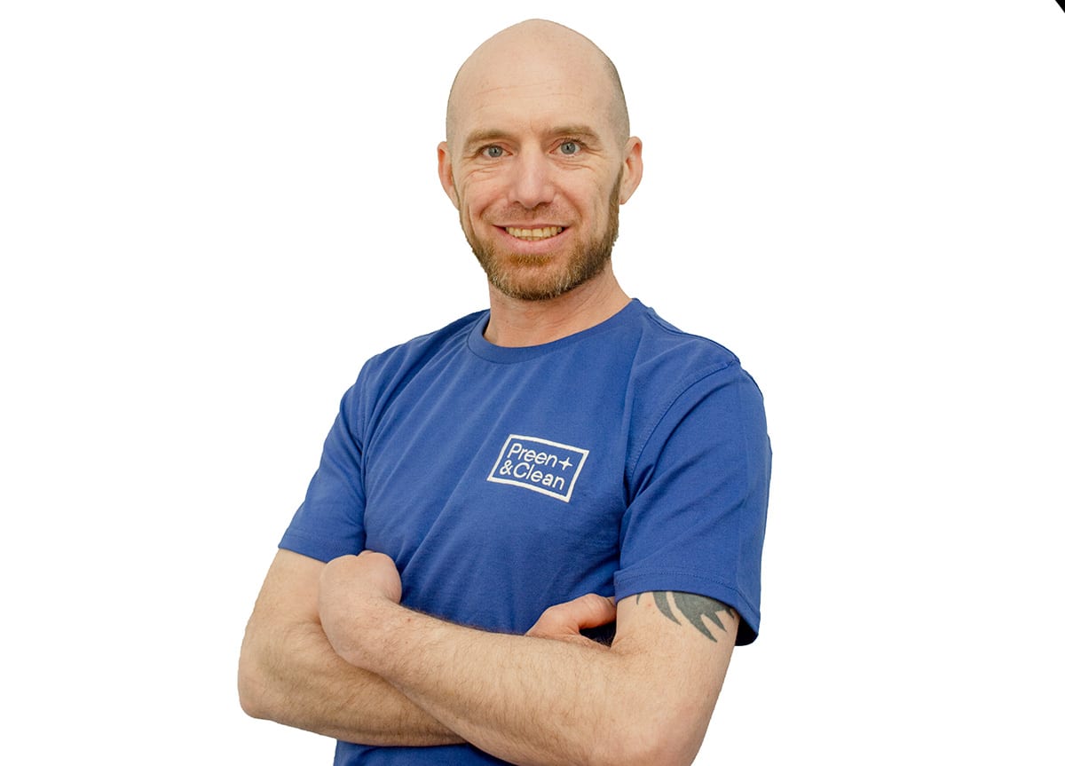 Headshot of Lee Jamieson