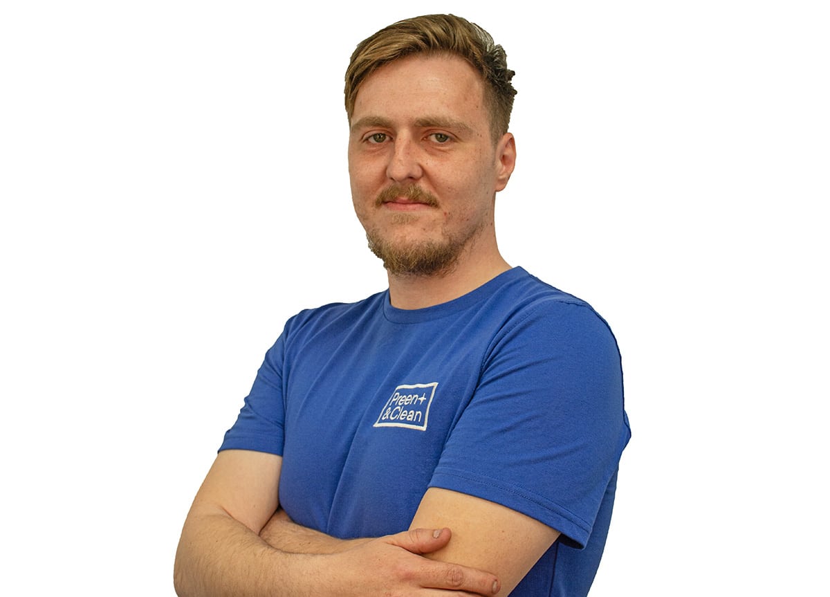 Headshot of Matthew Norton